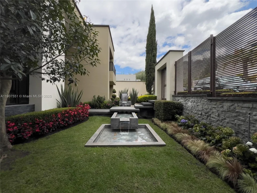 Unit for sale at Rincon Del Valle Cumbaya Quito,  