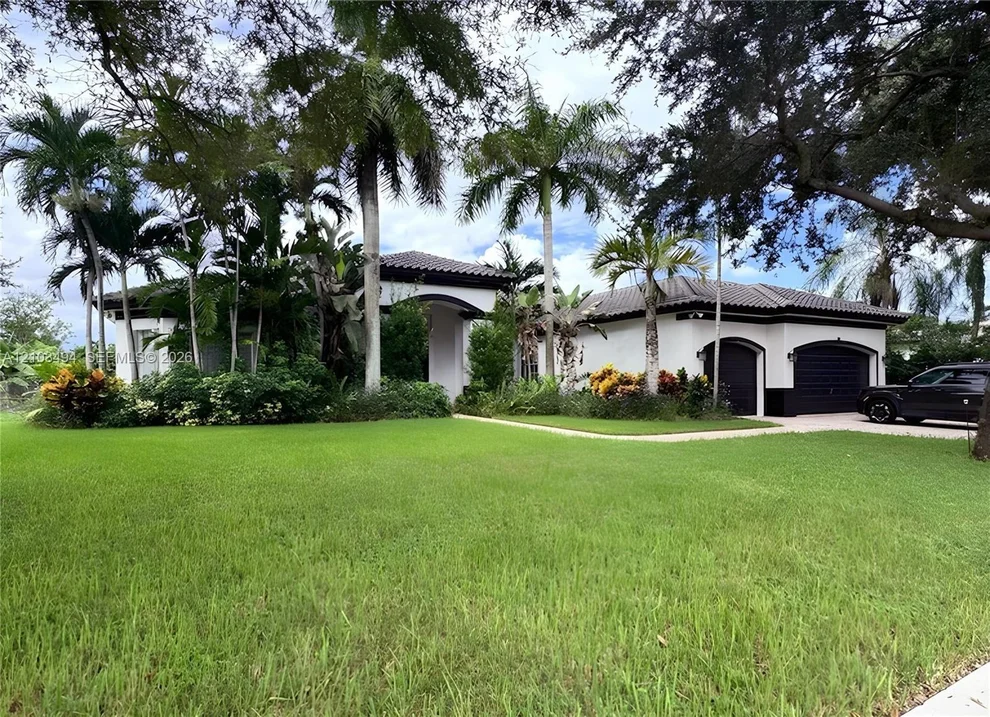 Unit for sale at 4001 SW 140th Ave, Davie, FL 33330