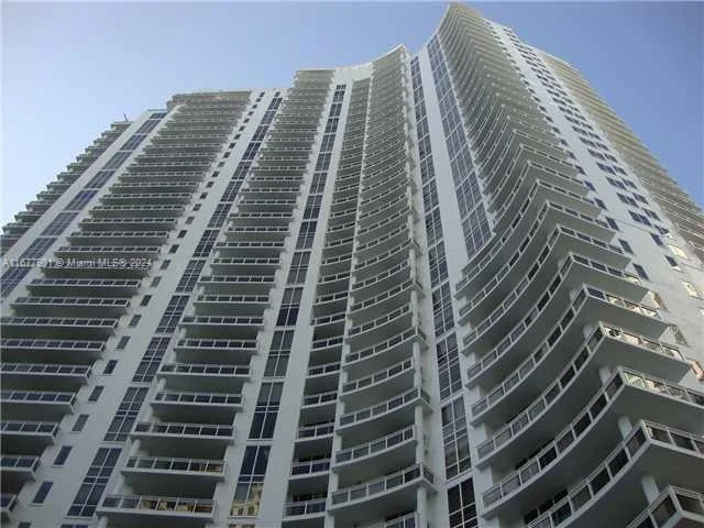 Unit for sale at 901 Brickell Key Blvd, Miami, FL 33131
