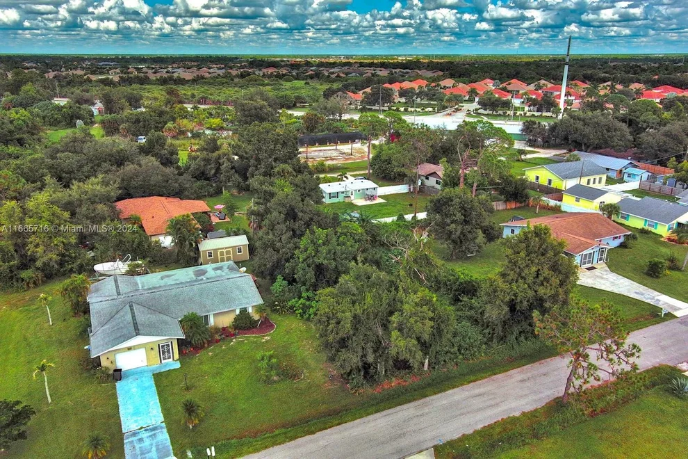 Unit for sale at 1 Gillespie St, Englewood, FL 34223
