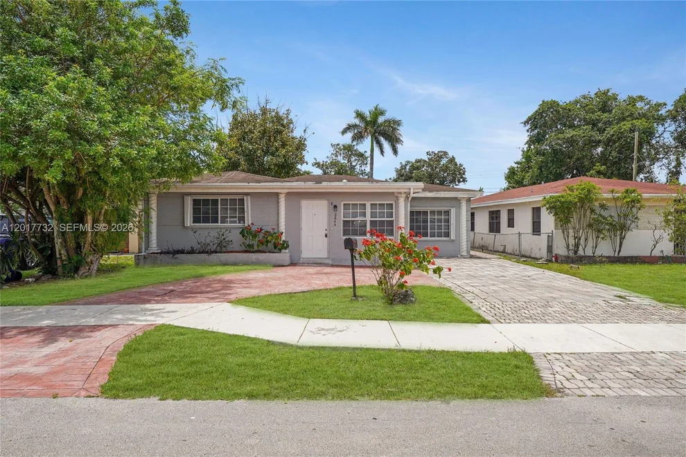 Unit for sale at 2844 Funston St, Hollywood, FL 33020