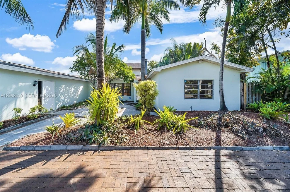 Unit for sale at 1524 NE 18th Ave, Fort Lauderdale, FL 33304