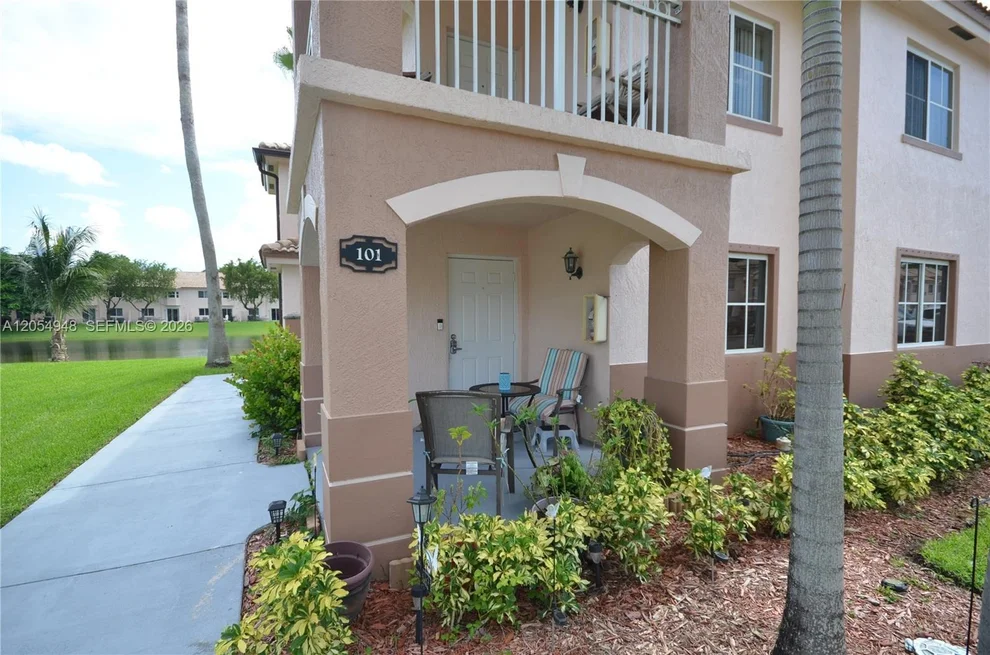 Unit for sale at 1270 SE 27th St, Homestead, FL 33035