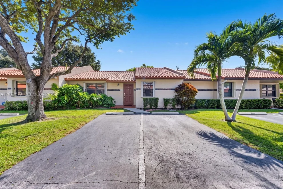 Unit for sale at 5736 SW 112th Ter, Cooper City, FL 33330