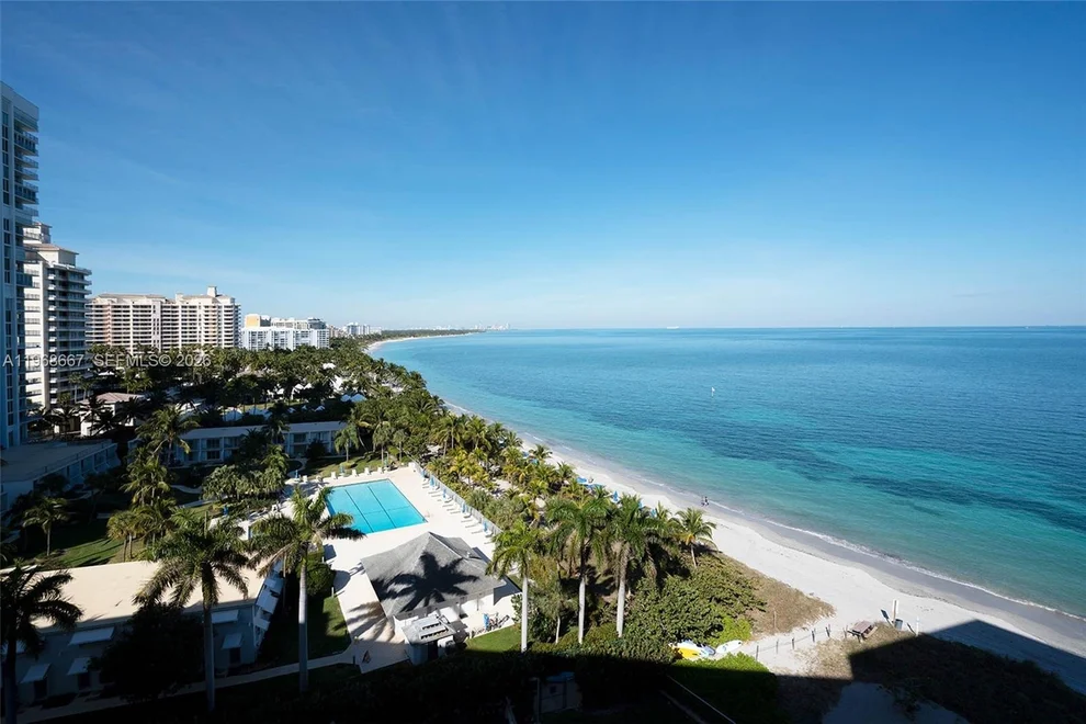 Unit for sale at 600 Grapetree Dr, Key Biscayne, FL 33149