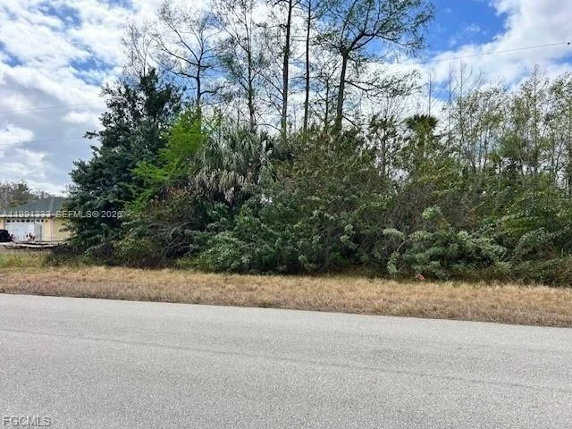Unit for sale at 459 GREENBRIAR BLVD, Lehigh Acres, FL 33972
