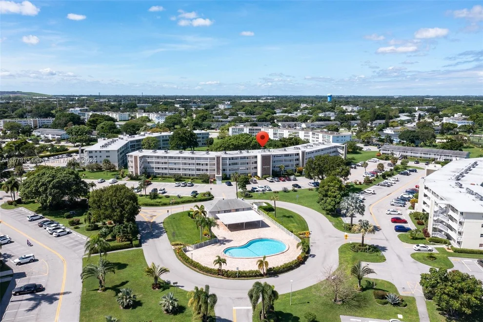 Unit for sale at 156 E Grantham  E, Deerfield Beach, FL 33442
