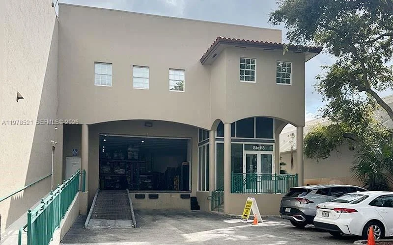 Unit for sale at 10200 NW 25th St, Doral, FL 33172