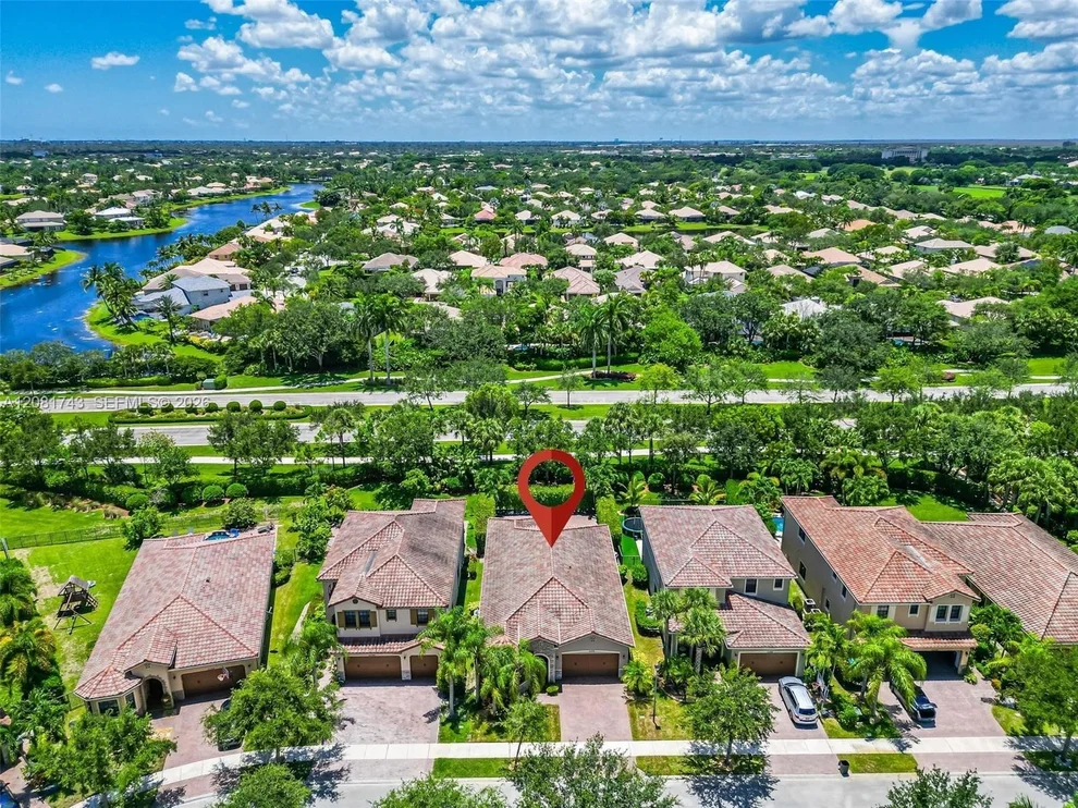 Unit for sale at 11174 NW 72nd Pl, Parkland, FL 33076