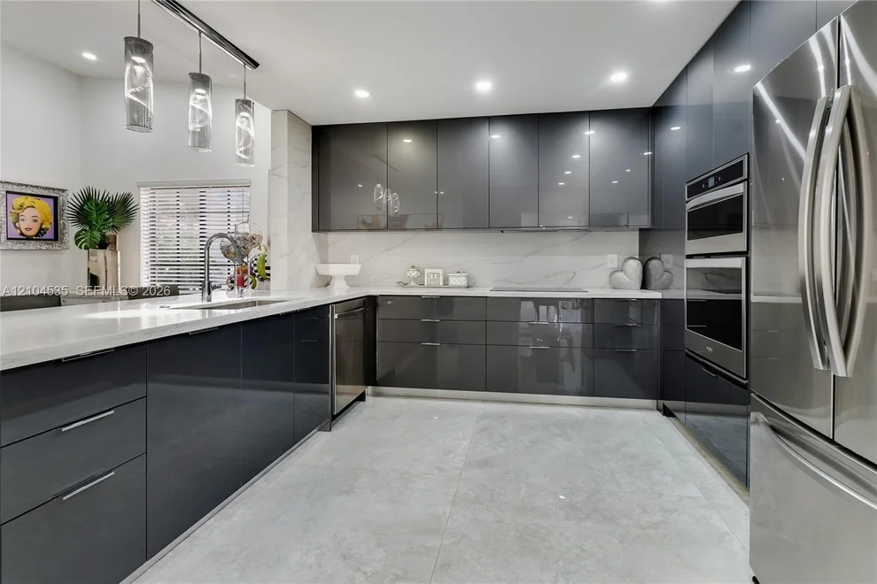 Unit for sale at 21244 Harbor Way, Aventura, FL 33180