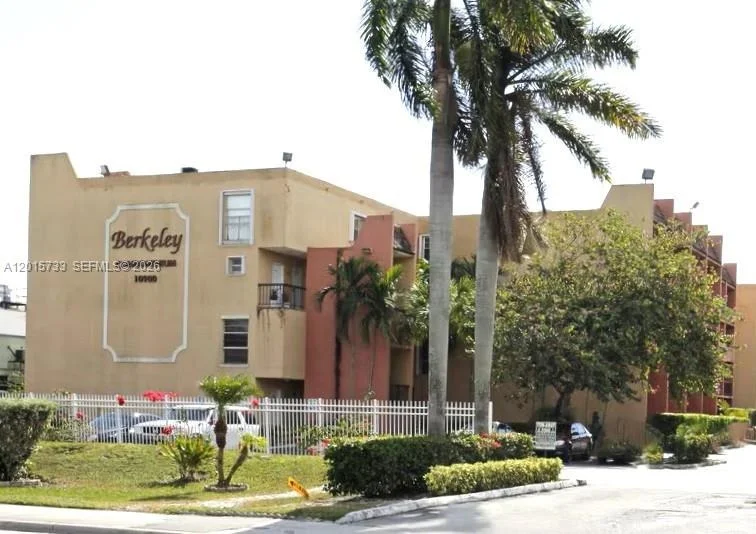 Unit for sale at 10900 SW 104th St, Miami, FL 33176