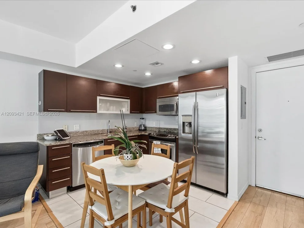 Unit for sale at 950 Brickell Bay Dr, Miami, FL 33131