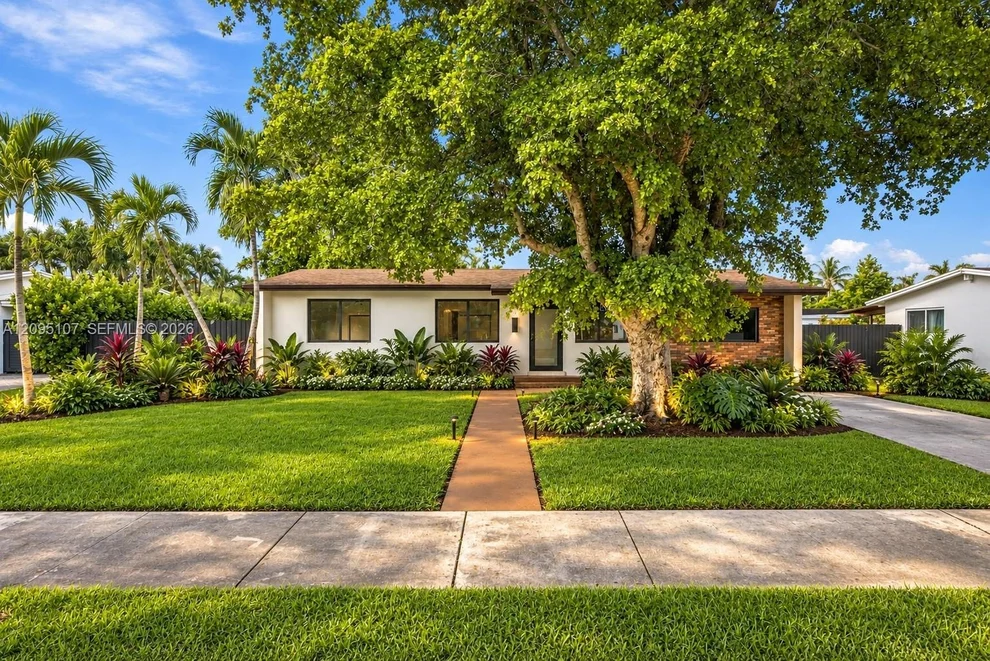 Unit for sale at 4920 SW 94th Ct, Miami, FL 33165