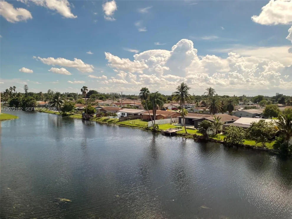 Unit for sale at 2711 NW 104th Ave, Sunrise, FL 33322