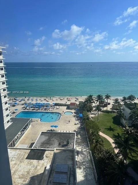 Unit for sale at 19201 Collins Ave, Sunny Isles Beach, FL 33160