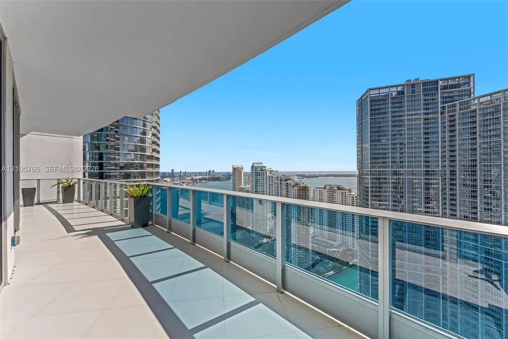 200 Biscayne Boulevard Way