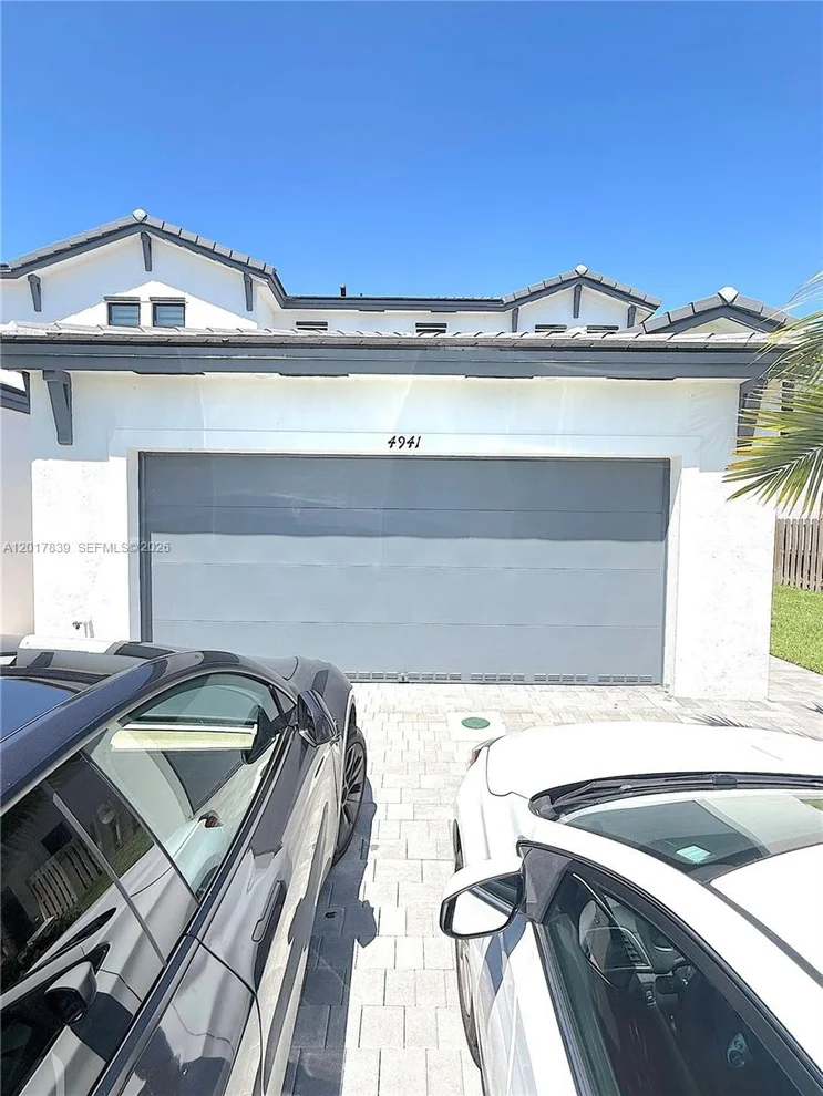 Unit for sale at 4941 Oakmont Dr, Dania Beach, FL 33312