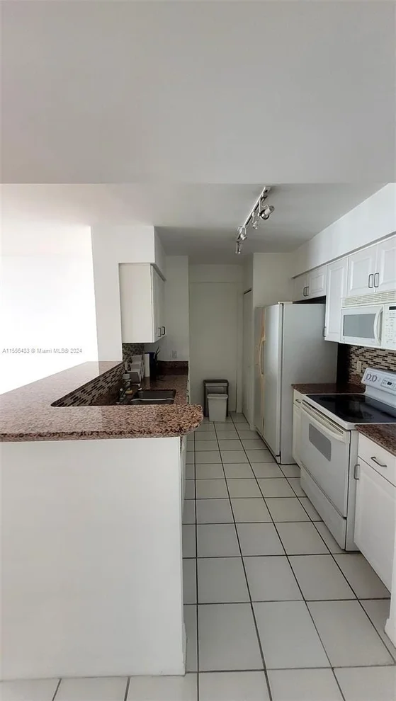 Unit for sale at 1155 Brickell Bay Dr, Miami, FL 33131