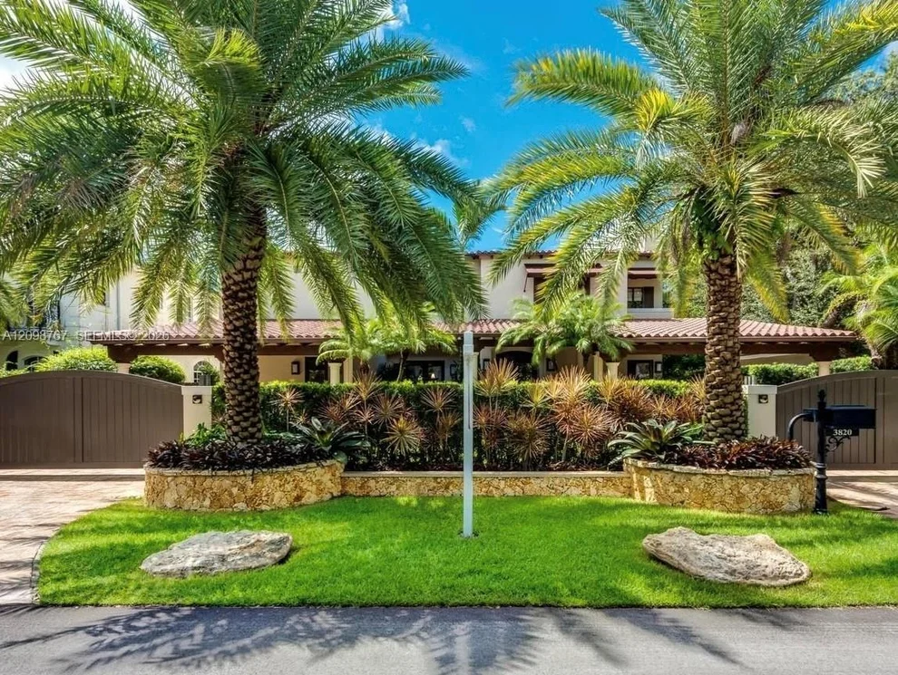 Unit for sale at 3820 Loquat Ave, Coconut Grove, FL 33133