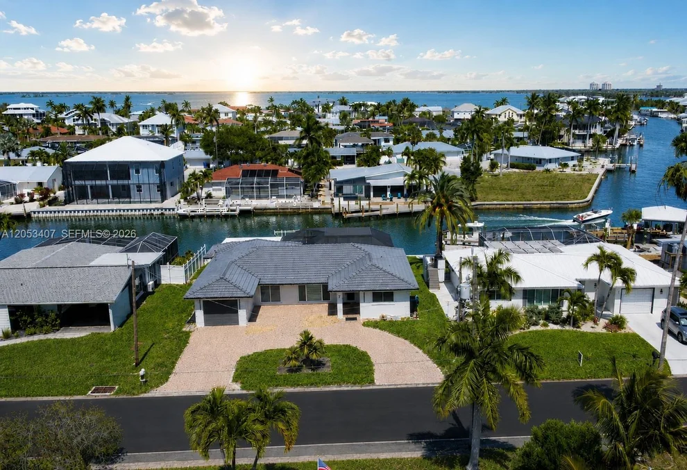 Unit for sale at 7 Fairview Blvd, Fort Myers, FL 33931