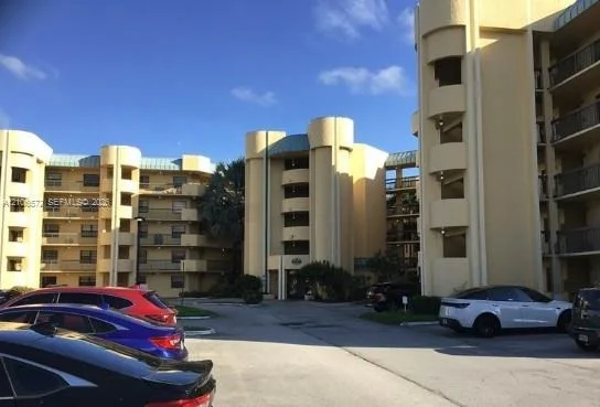 Unit for sale at 6575 W Oakland Park Blvd, Lauderhill, FL 33313