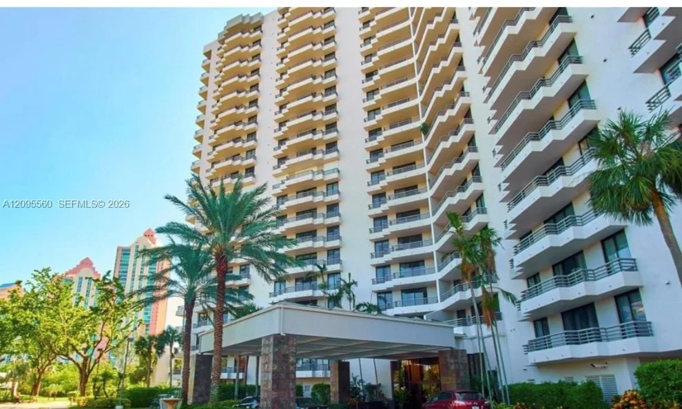 Unit for sale at 3300 NE 191st St, Aventura, FL 33180
