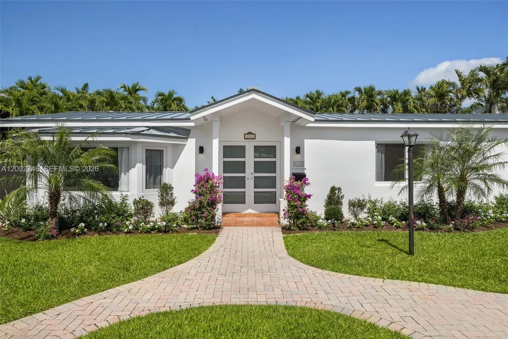 Unit for sale at 255 Ridgewood Rd, Key Biscayne, FL 33149