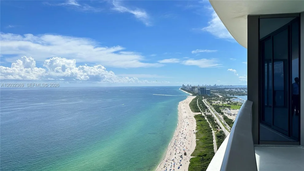 Unit for sale at 15701 Collins Ave, Sunny Isles Beach, FL 33160