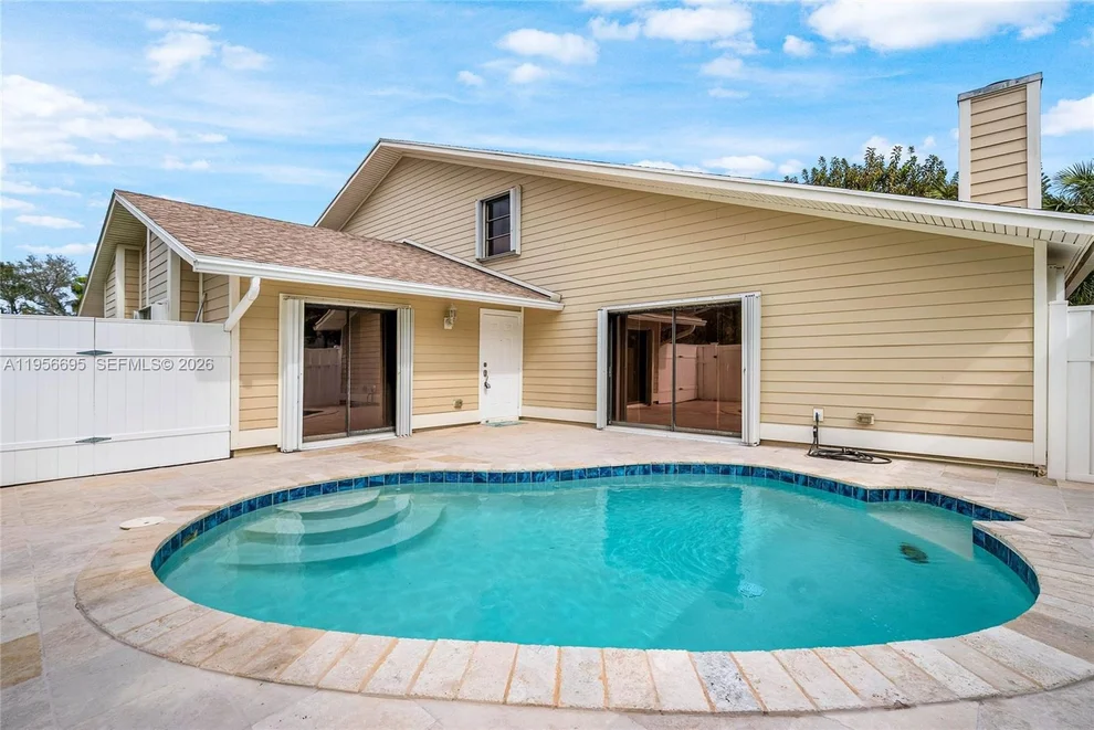 Unit for sale at 804 Summerwinds Ln, Jupiter, FL 33458