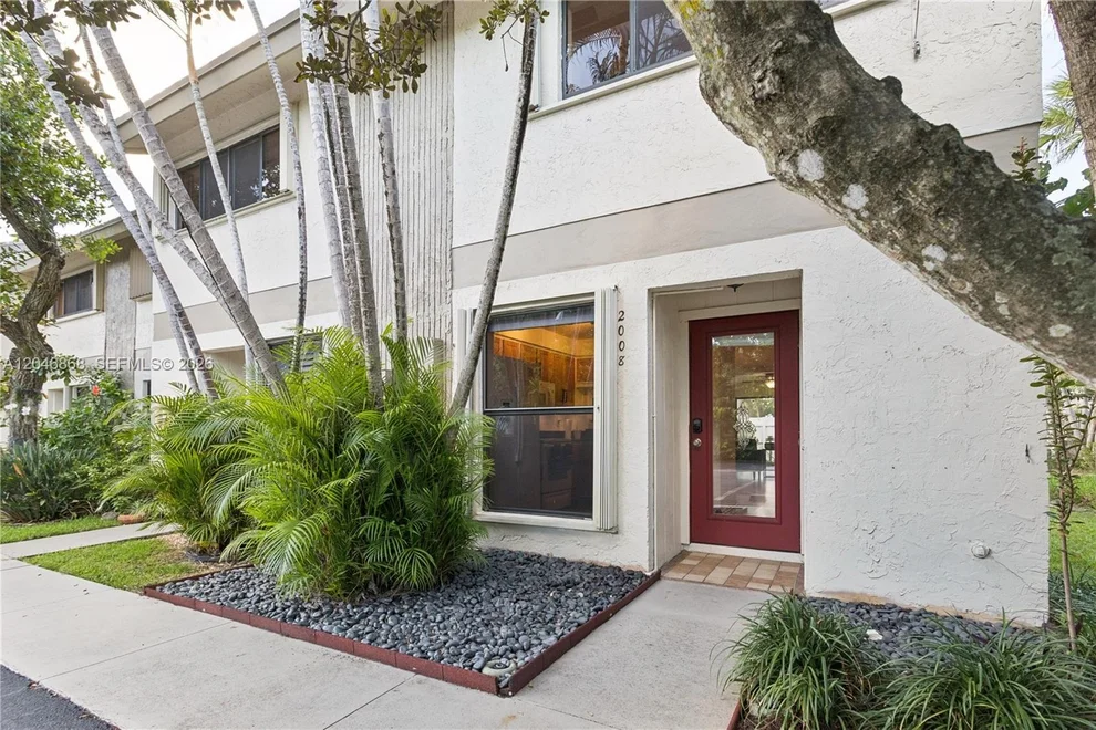 Unit for sale at 3050 S Oakland Forest Dr, Oakland Park, FL 33309