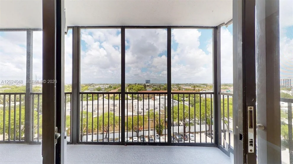 Unit for sale at 20100 W Country Club Dr, Aventura, FL 33180