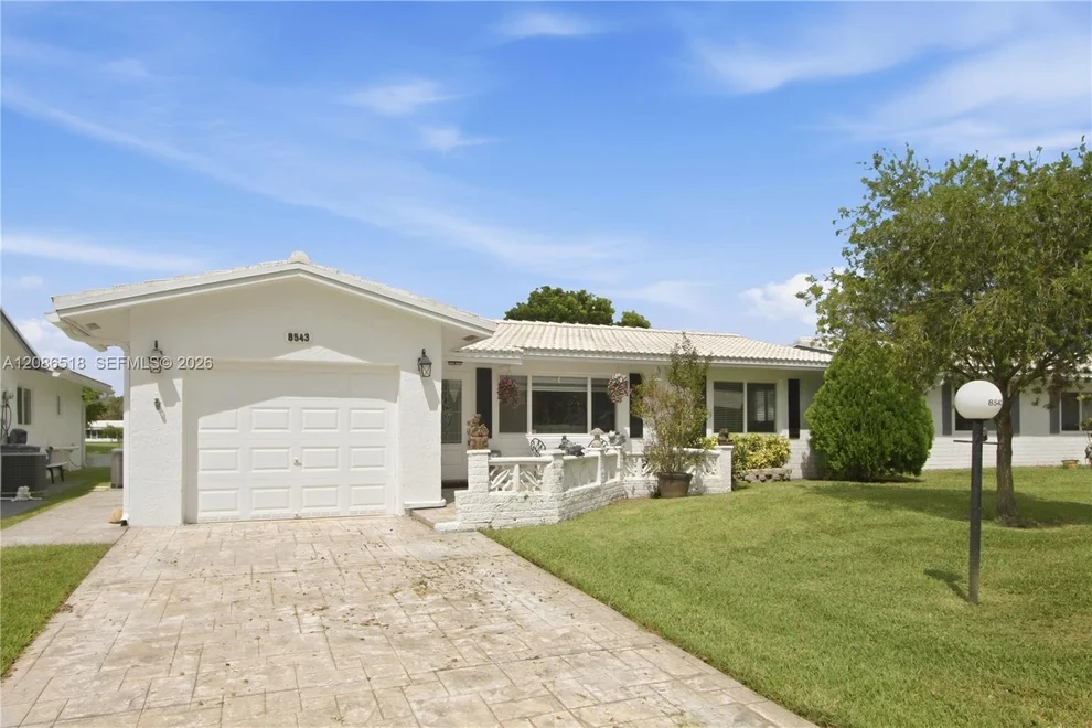Unit for sale at 8543 NW 13th Ct, Plantation, FL 33322