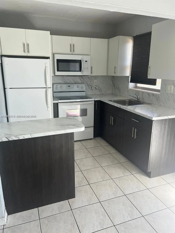 Unit for sale at 7505 SW 82nd St, Miami, FL 33143