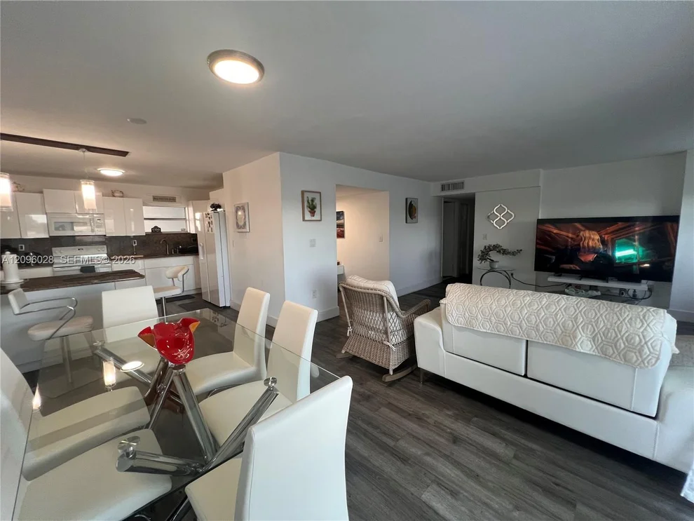 Unit for sale at 6300 SW 138th Ct, Miami, FL 33183