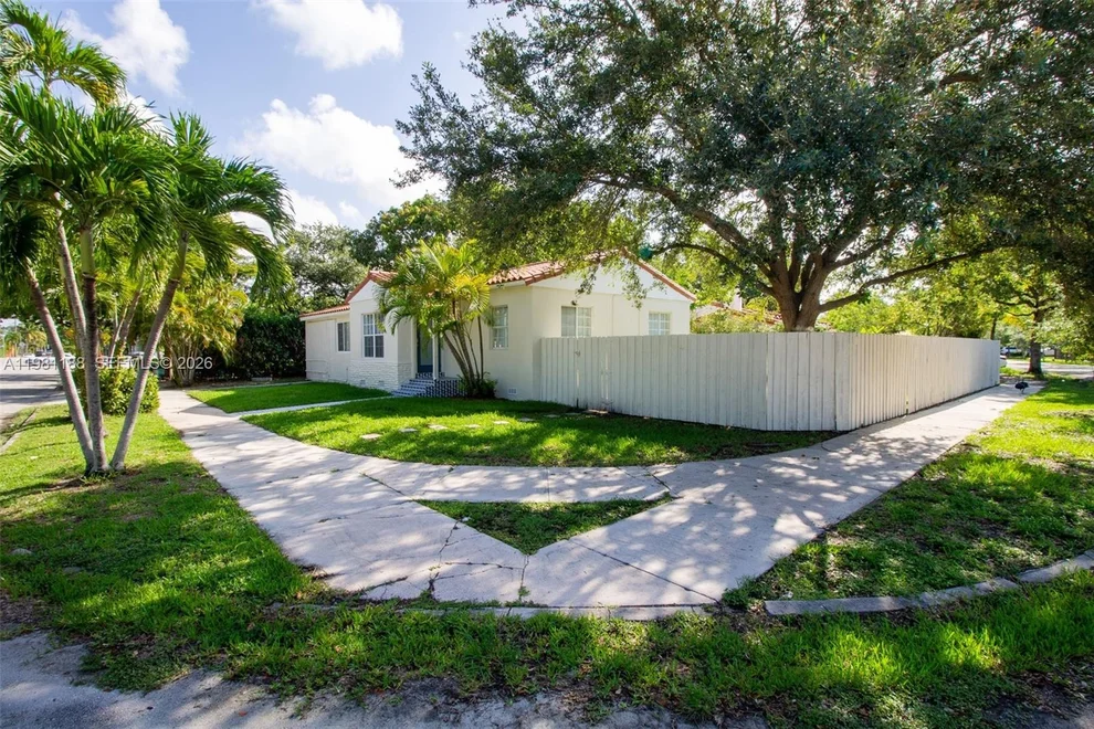 Unit for sale at 2727 Calusa St, Miami, FL 33133