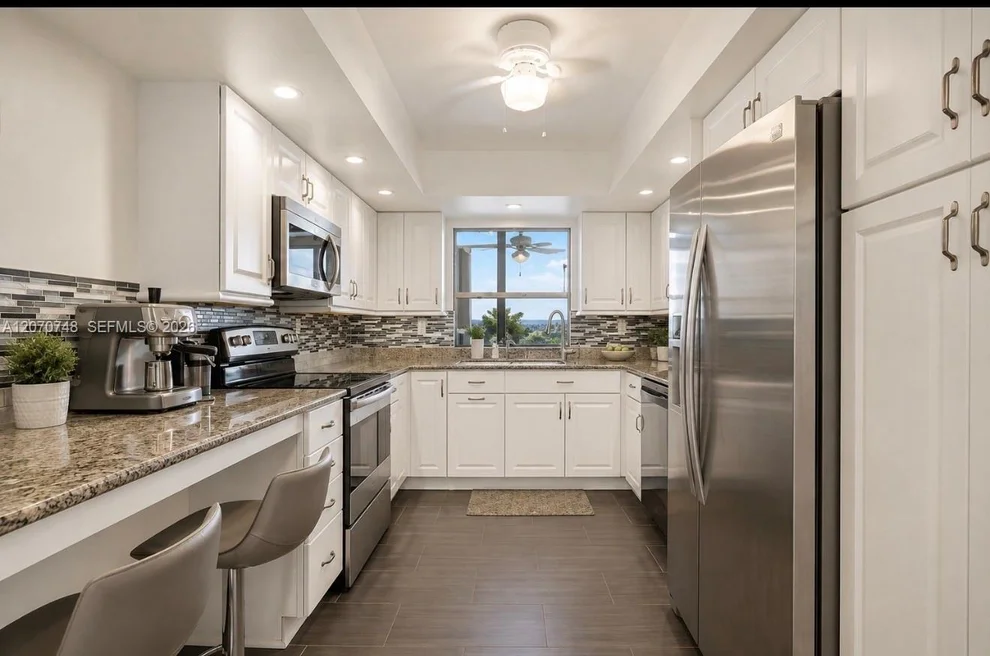 Unit for sale at 1000 Parkview Dr, Hallandale Beach, FL 33009