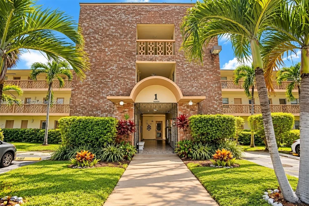 Unit for sale at 16900 NE 14th Ave, Miami, FL 33162