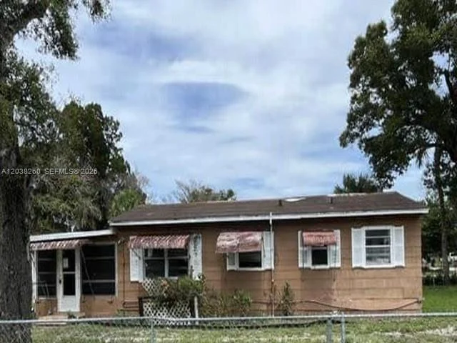 Unit for sale at 314 S 17th St, Fort Pierce, FL 34950