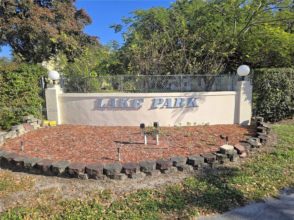 Unit for sale at 940 NE 199th St, Miami, FL 33179