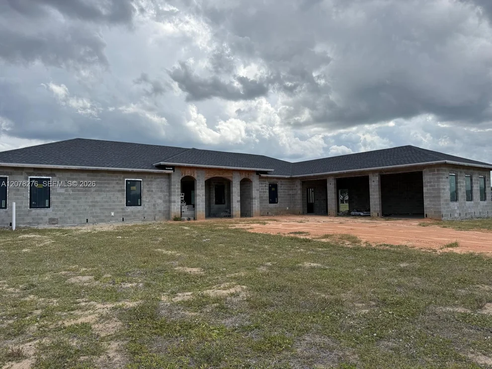 Unit for sale at 135 SUNSET POINTE BLVD, Other City - In The State Of Florida, FL 33852