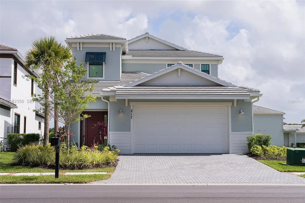 Unit for sale at 217 SE Fascino Cir, Port St. Lucie, FL 34984