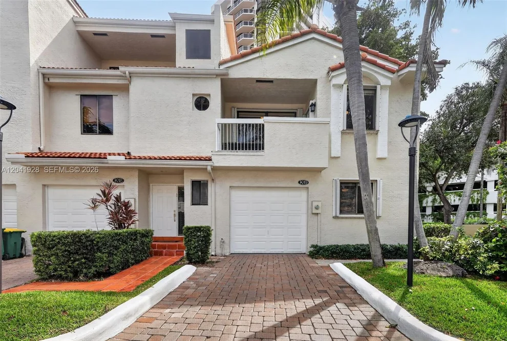Unit for sale at 21391 Marina Cove Cir, Aventura, FL 33180