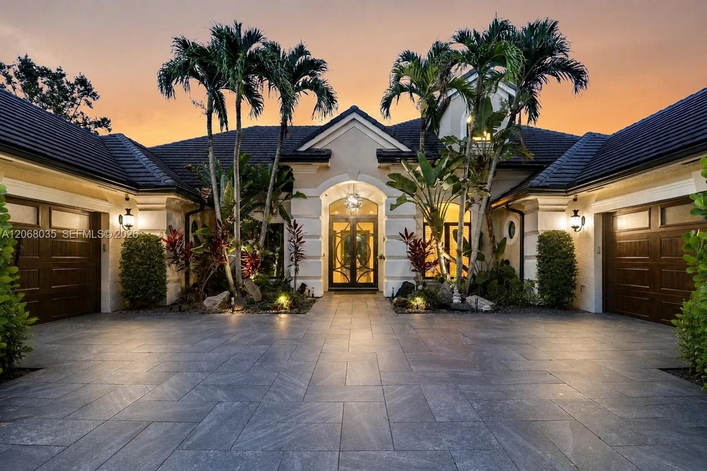 Unit for sale at 18989 SE Windward Island Ln, Jupiter, FL 33458