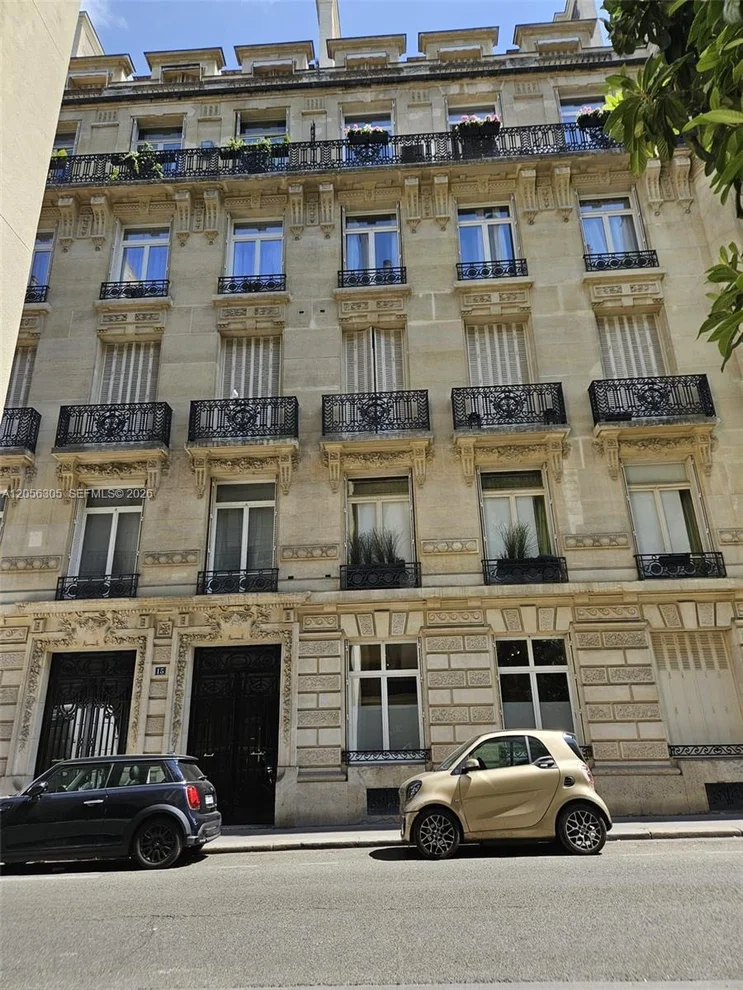 Unit for sale at 15 Rue Spontini, 75016 Paris France,  75016