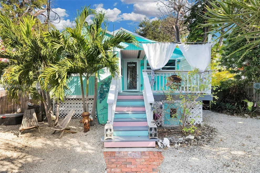 Unit for sale at 14 Bonita Ave, Key Largo, FL 33037