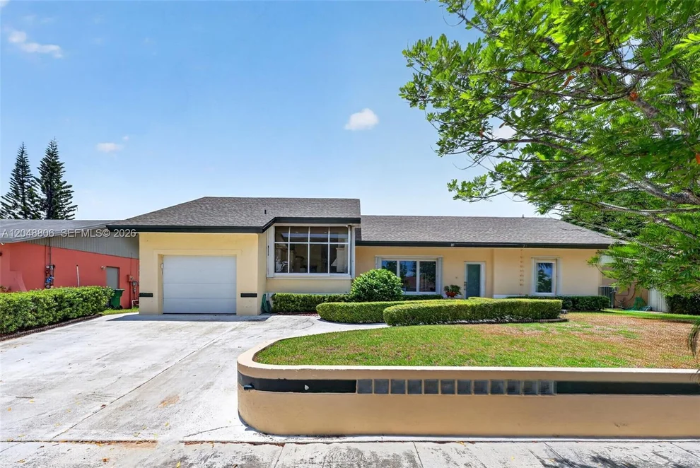Unit for sale at 16430 SW 107th Ct, Miami, FL 33157