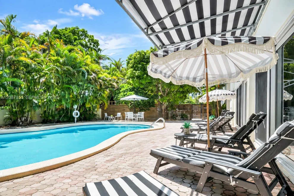 Unit for sale at 260 Sunrise Dr, Key Biscayne, FL 33149