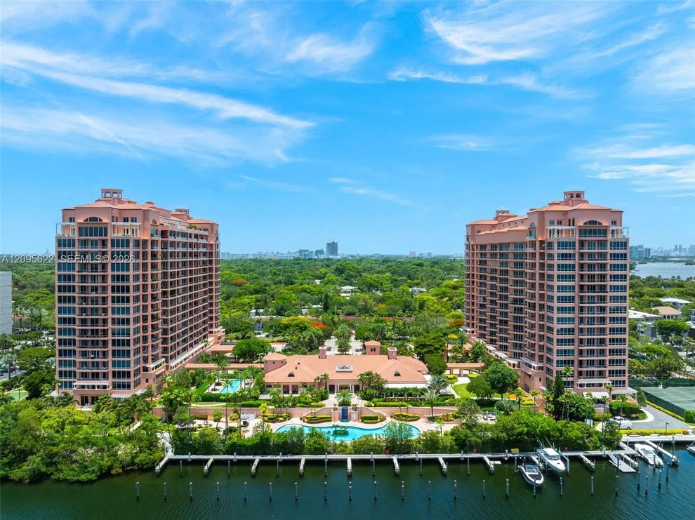 60 Edgewater Drive