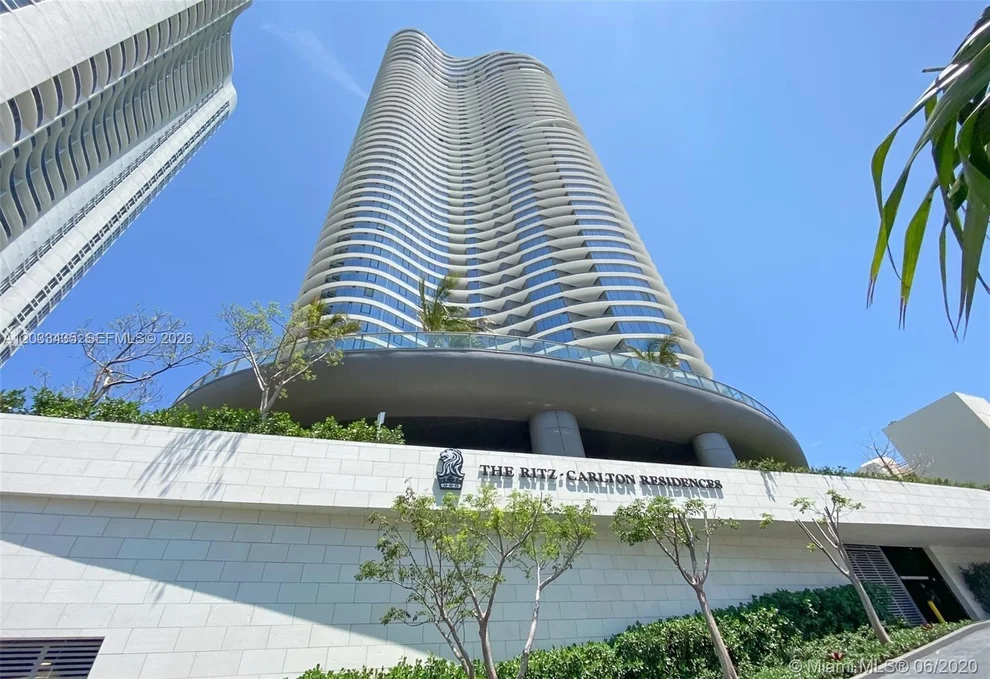 Unit for sale at 15701 Collins Ave, Sunny Isles Beach, FL 33160
