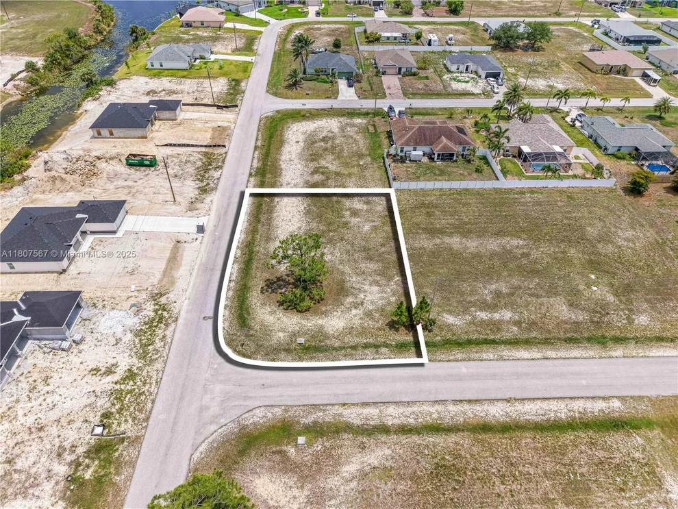 Unit for sale at 1104 NE 40TH ST, Other City - In The State Of Florida, FL 33914